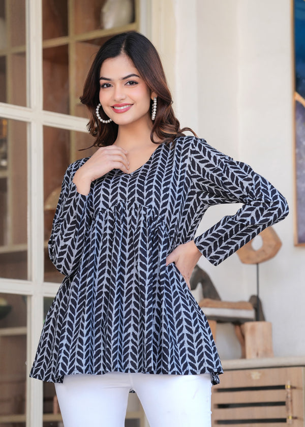 Women’s Black & White Printed Long Kurti Top – Casual Designer Tunic for Ladies | Stylish Ethnic Wear