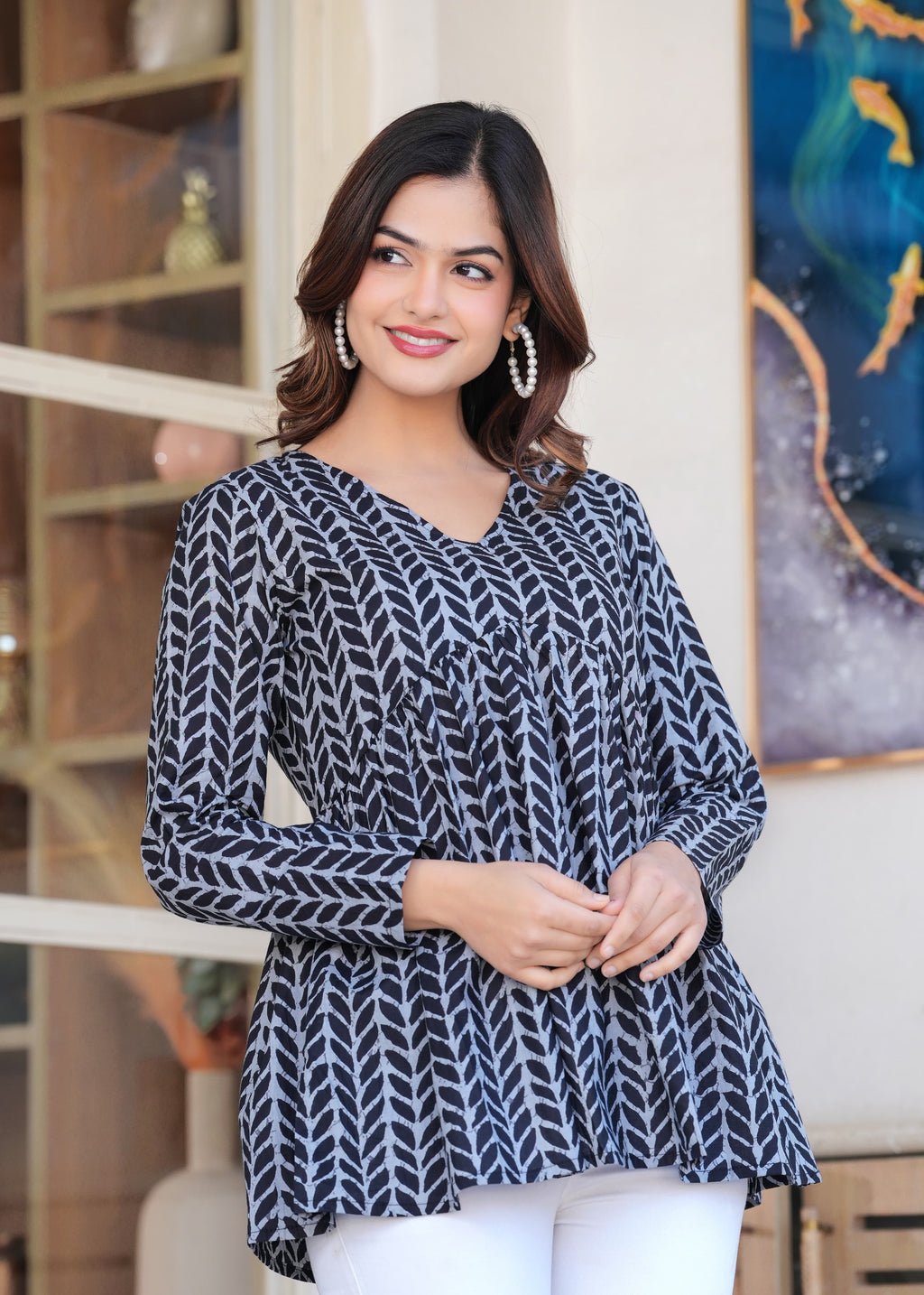 Women’s Black & White Printed Long Kurti Top – Casual Designer Tunic for Ladies | Stylish Ethnic Wear